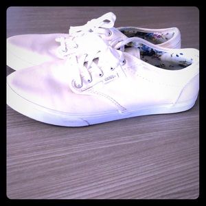Vans size 8